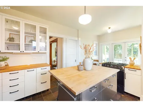 3237 Ne 14th Avenue Portland OR 97212