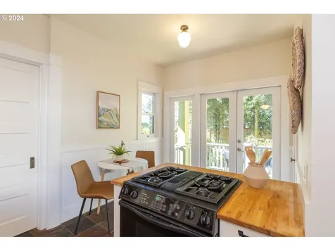 3237 Ne 14th Avenue Portland OR 97212