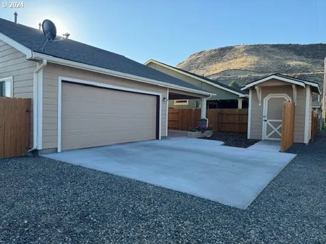 1685 Balm Street Baker City OR 97814