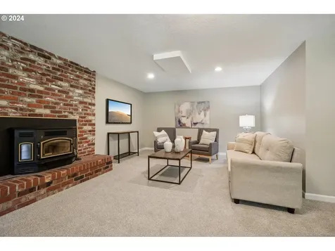 6395 Sw Chestnut Lane Beaverton OR 97005