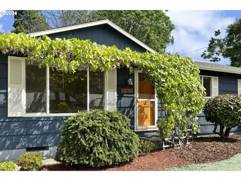 17813 Se Mill Street Portland OR 97233