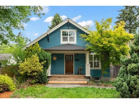 8607 Se Brooklyn Street Portland OR 97266