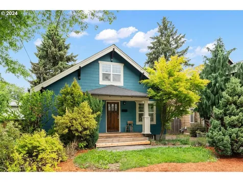 8607 Se Brooklyn Street Portland OR 97266
