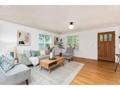 8607 Se Brooklyn Street Portland OR 97266