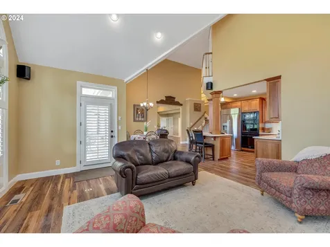 26349 S Highway 170 Canby OR 97013