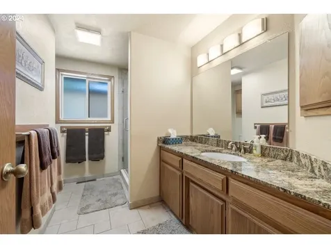 2588 Roberts Road Medford OR 97504