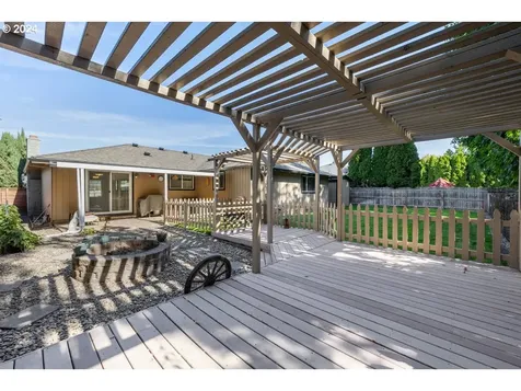 2588 Roberts Road Medford OR 97504