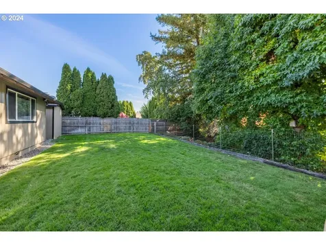 2588 Roberts Road Medford OR 97504