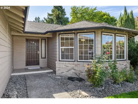 2588 Roberts Road Medford OR 97504