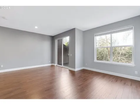 145 NE 75th Avenue Hillsboro OR 97124