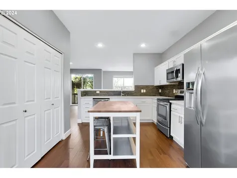 145 NE 75th Avenue Hillsboro OR 97124