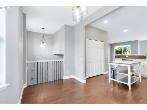145 NE 75th Avenue Hillsboro OR 97124