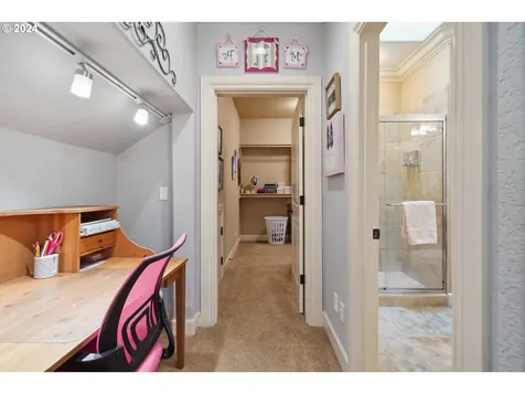 14045 Se Tarnahan Court Happy Valley OR 97086