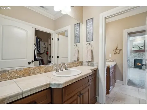 14045 Se Tarnahan Court Happy Valley OR 97086