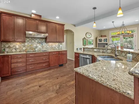 2084 N Walnut Street Canby OR 97013