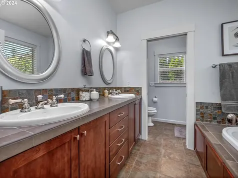 2084 N Walnut Street Canby OR 97013