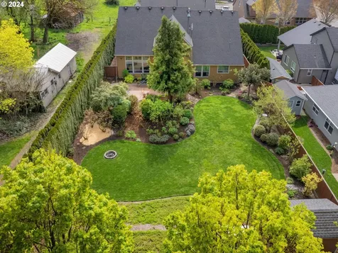 2084 N Walnut Street Canby OR 97013