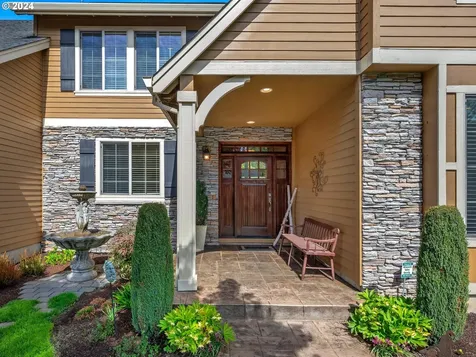 2084 N Walnut Street Canby OR 97013