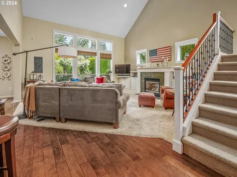 2084 N Walnut Street Canby OR 97013
