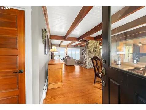 92992 Labeck Road Astoria OR 97103