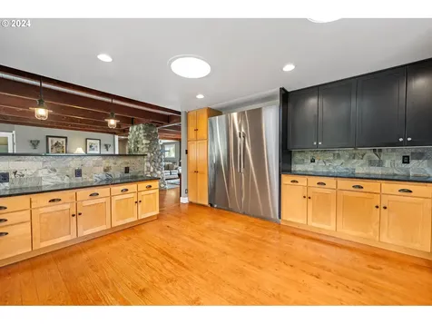 92992 Labeck Road Astoria OR 97103