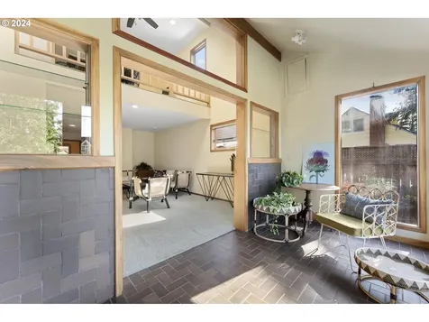 4305 Ne Failing Street Portland OR 97213