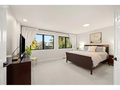 17070 Se Hagen Road Happy Valley OR 97086