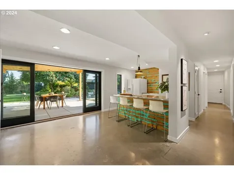 17070 Se Hagen Road Happy Valley OR 97086