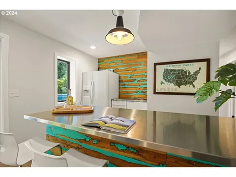 17070 Se Hagen Road Happy Valley OR 97086
