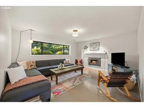 17070 Se Hagen Road Happy Valley OR 97086