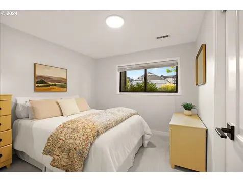 17070 Se Hagen Road Happy Valley OR 97086