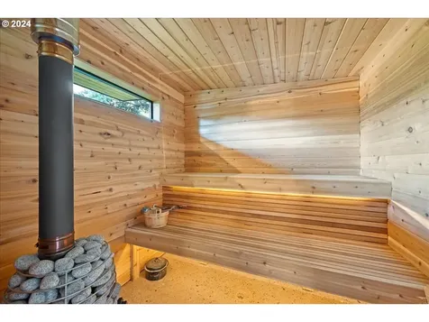 17070 Se Hagen Road Happy Valley OR 97086