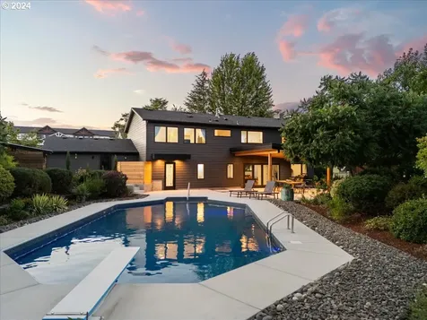 17070 Se Hagen Road Happy Valley OR 97086