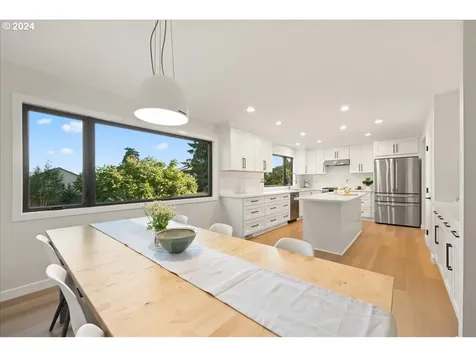 17070 Se Hagen Road Happy Valley OR 97086