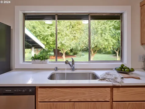 101 S Burke Road Woodland WA 98674