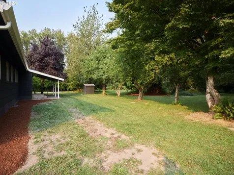101 S Burke Road Woodland WA 98674