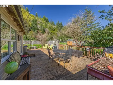 96601 Larson Lane North Bend OR 97459