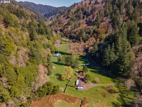 96601 Larson Lane North Bend OR 97459