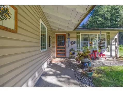 96601 Larson Lane North Bend OR 97459