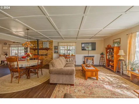 96601 Larson Lane North Bend OR 97459