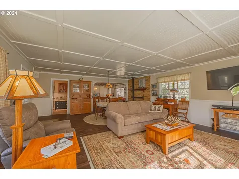 96601 Larson Lane North Bend OR 97459
