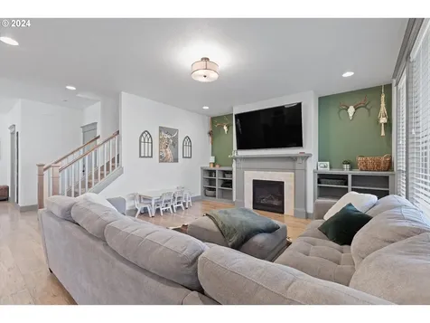 19309 Windmill Drive Oregon City OR 97045