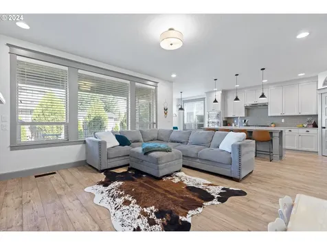 19309 Windmill Drive Oregon City OR 97045