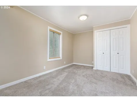 207 Nw 99th Street Vancouver WA 98665