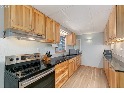 207 Nw 99th Street Vancouver WA 98665