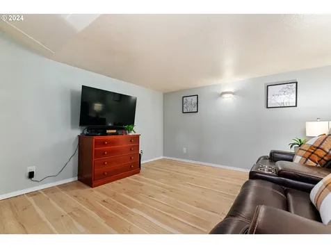 207 Nw 99th Street Vancouver WA 98665