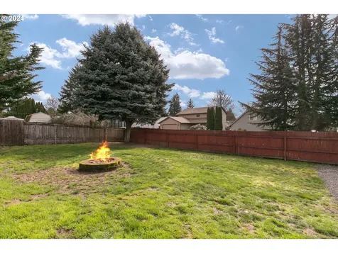 207 Nw 99th Street Vancouver WA 98665