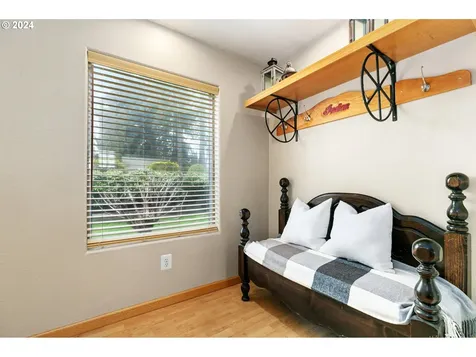 207 Nw 99th Street Vancouver WA 98665