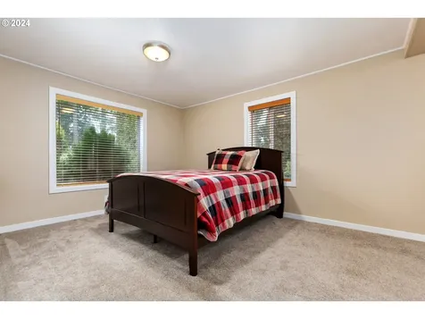 207 Nw 99th Street Vancouver WA 98665