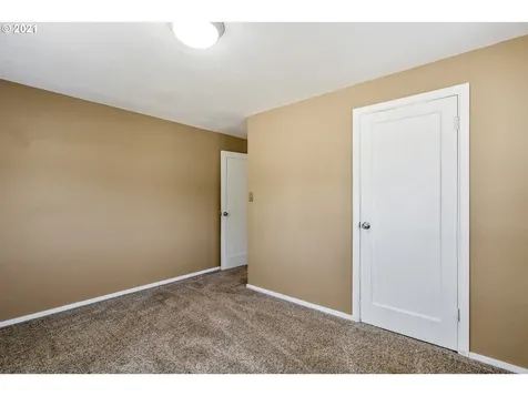 47572 Teller Road Oakridge OR 97463